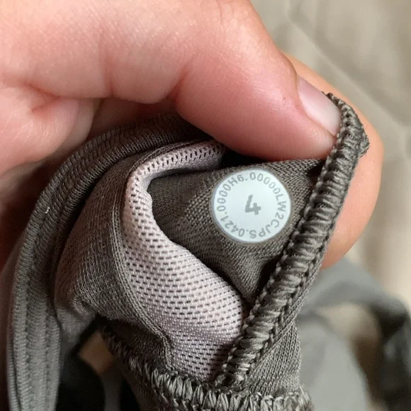 Women's Lululemon Energy Sports Bra High Neck Long Line Tough Size 4 B/C Cup - Picture 7 of 8